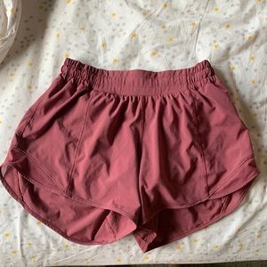 Lululemon Size 6 Tall Pink Hotty Hot Short